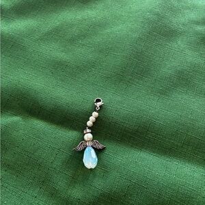 Angel purse zipper clasp